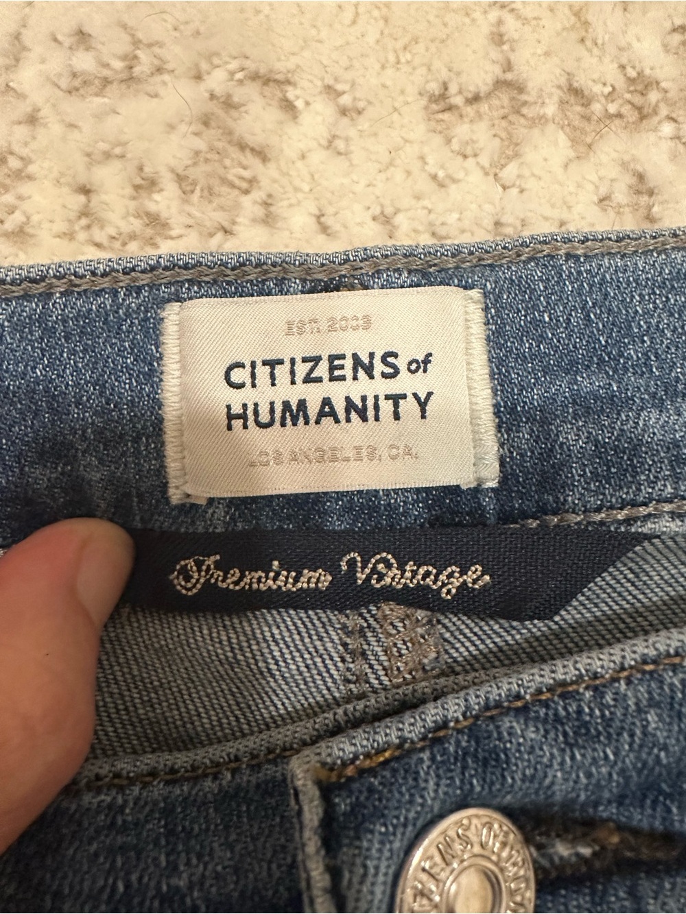 Citizens of Humanity Isola Bootcut Cropped Jeans Size 30 Vintage Wash Raw Hem - Picture 5 of 10